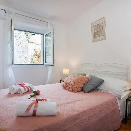 Dumaneo Art Apartment